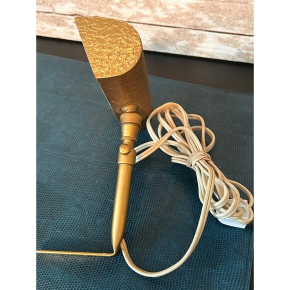 Mid Century Gold Toned Metal Electric Picture Lamp Art Accent Lamp Hollywood Reg - Picture 3 of 5